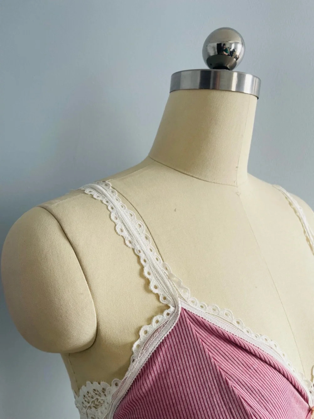 Victorias Secret Striped Lace Trim Bralette- Pink- Size Large- NWT- Adjustable